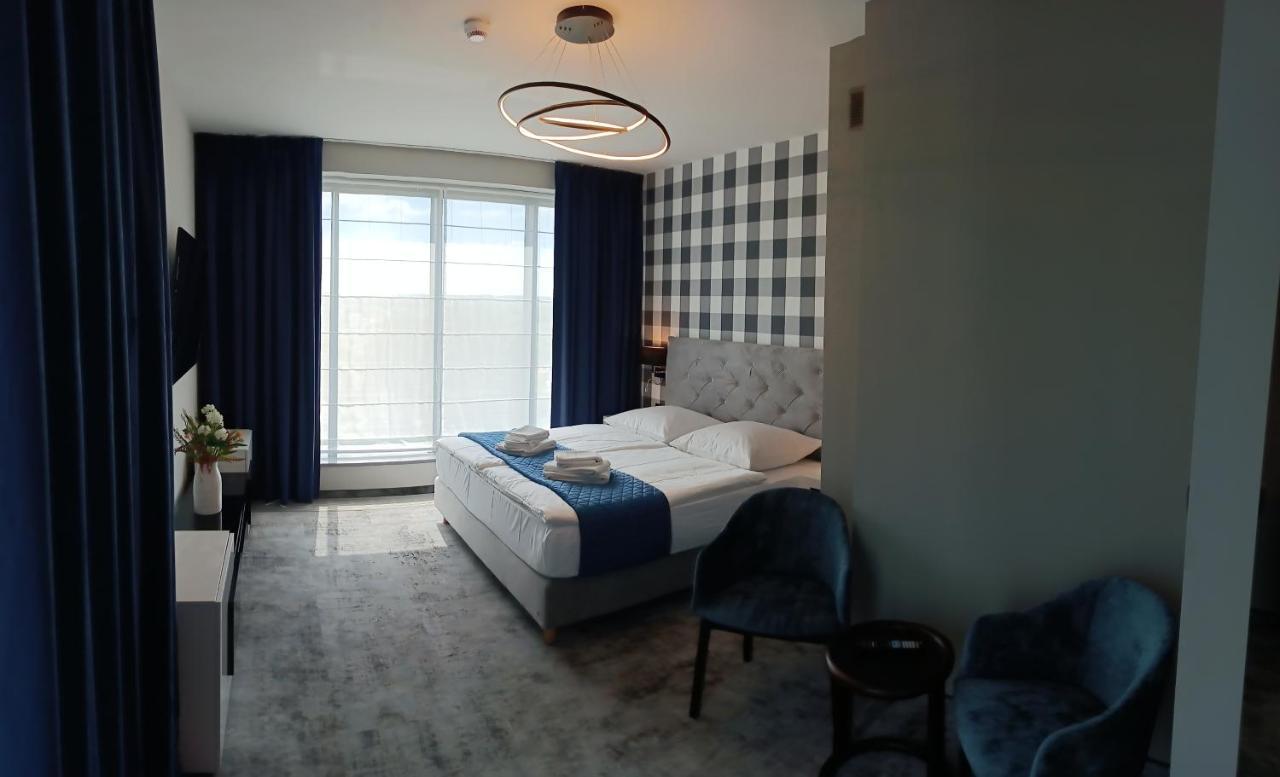 Hotel Sanova Jarosław Buitenkant foto