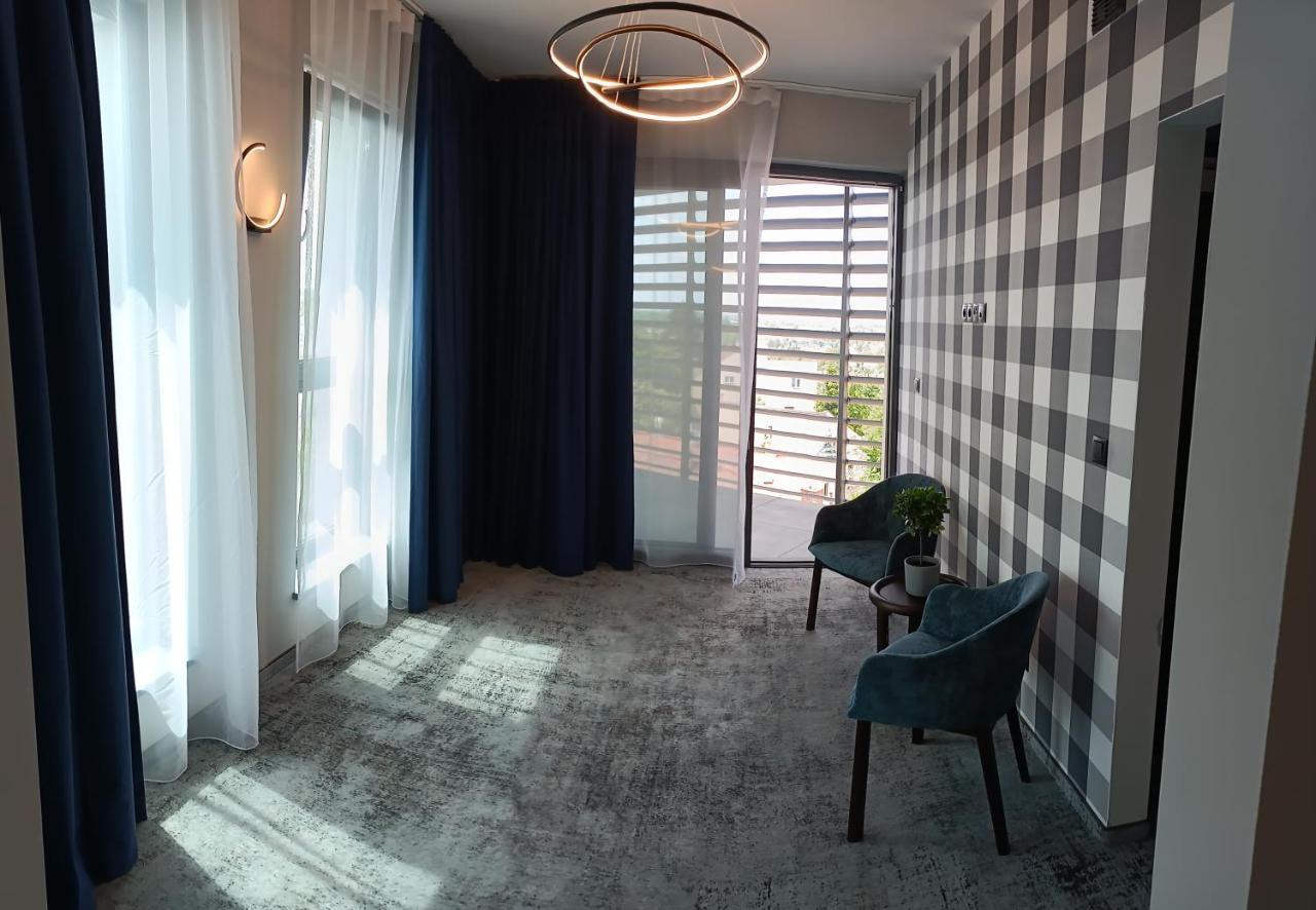 Hotel Sanova Jarosław Buitenkant foto